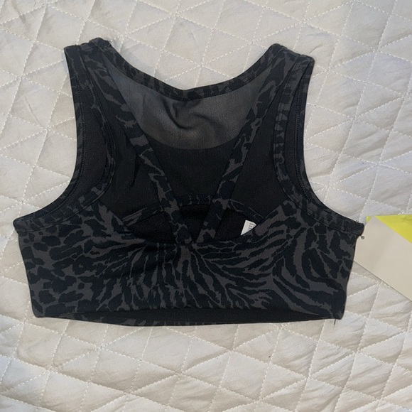 Girls black/grey leopard print bra top size 6/7 - Picture 2 of 4